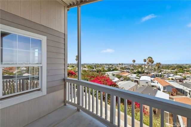 2550 Pacific Coast 152, Torrance, CA 90505