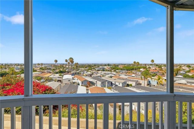 2550 Pacific Coast 152, Torrance, CA 90505