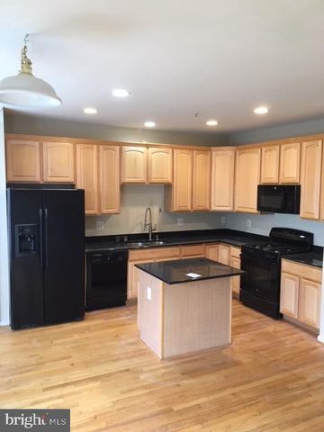 1118 RESERVE CHAMPION DR, Rockville, MD 20850