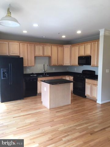 1118 RESERVE CHAMPION DR, Rockville, MD 20850