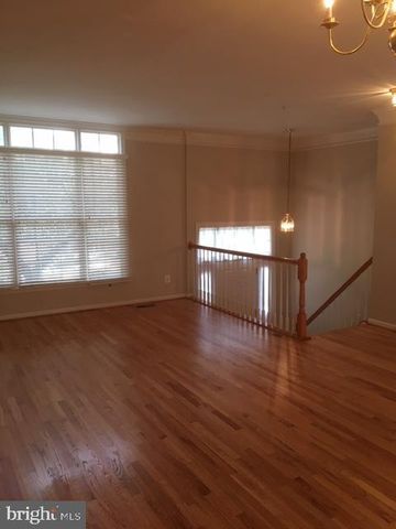 1118 RESERVE CHAMPION DR, Rockville, MD 20850