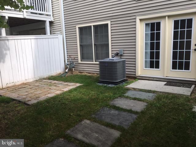 1118 RESERVE CHAMPION DR, Rockville, MD 20850