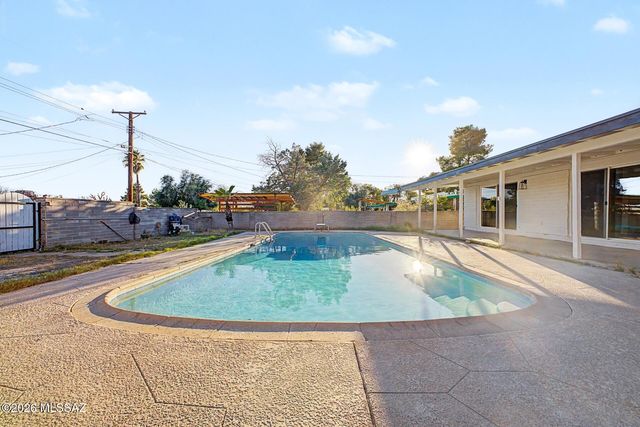 5414 E 3rd Street, Tucson, AZ 85711
