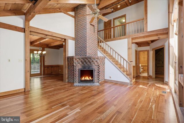 38074 STEVENS RD, Lovettsville, VA 20180