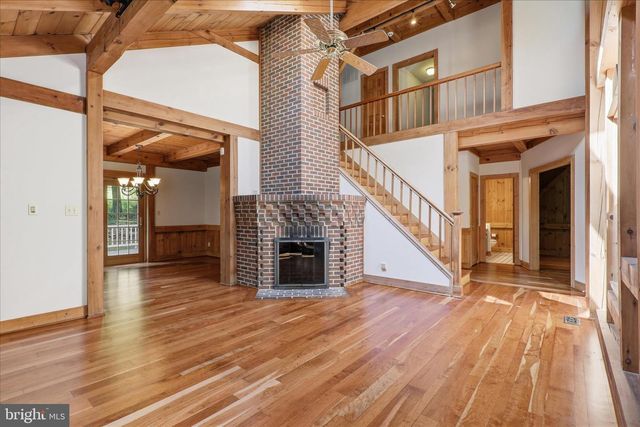 38074 STEVENS RD, Lovettsville, VA 20180