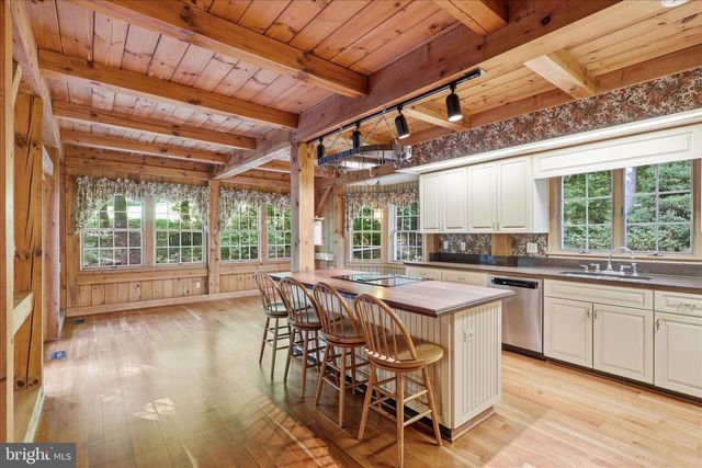 38074 STEVENS RD, Lovettsville, VA 20180