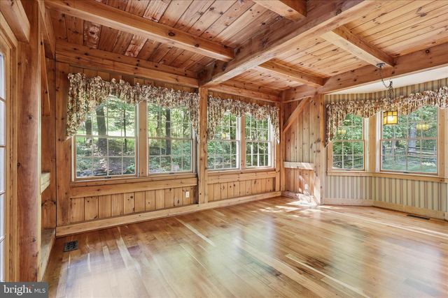 38074 STEVENS RD, Lovettsville, VA 20180