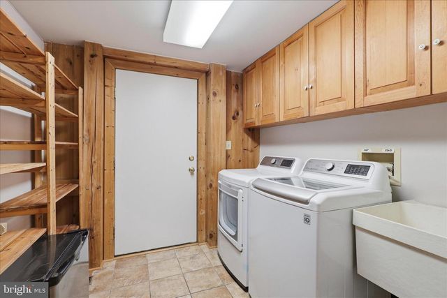 38074 STEVENS RD, Lovettsville, VA 20180