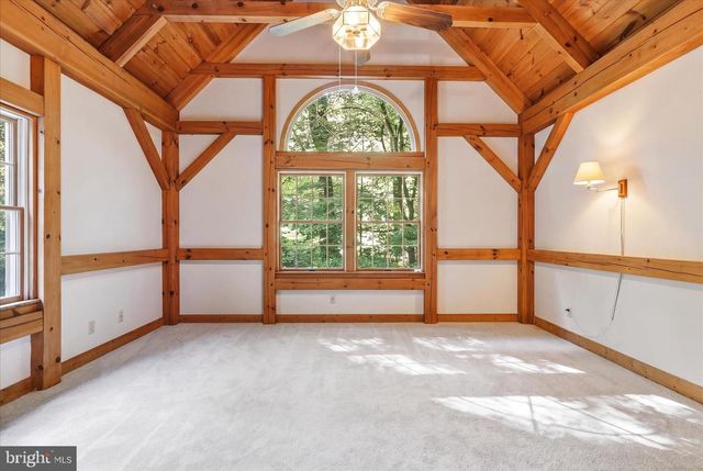 38074 STEVENS RD, Lovettsville, VA 20180