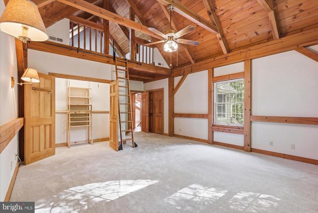 38074 STEVENS RD, Lovettsville, VA 20180