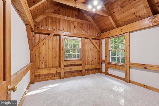 38074 STEVENS RD, Lovettsville, VA 20180
