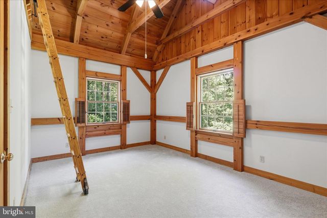 38074 STEVENS RD, Lovettsville, VA 20180