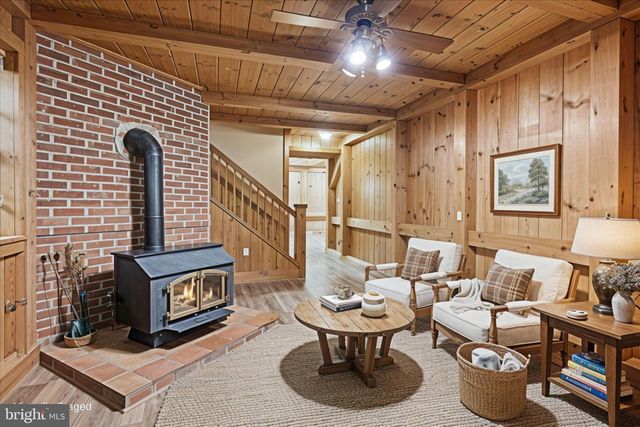 38074 STEVENS RD, Lovettsville, VA 20180