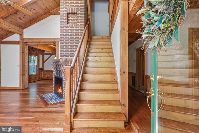 38074 STEVENS RD, Lovettsville, VA 20180