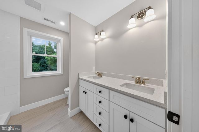 781 STATE RD, West Grove, PA 19390