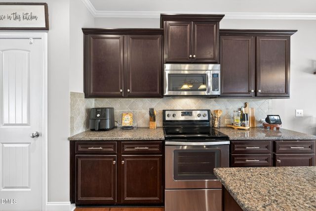 5720 Lumiere Street, Holly Springs, NC 27540