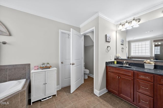 5720 Lumiere Street, Holly Springs, NC 27540