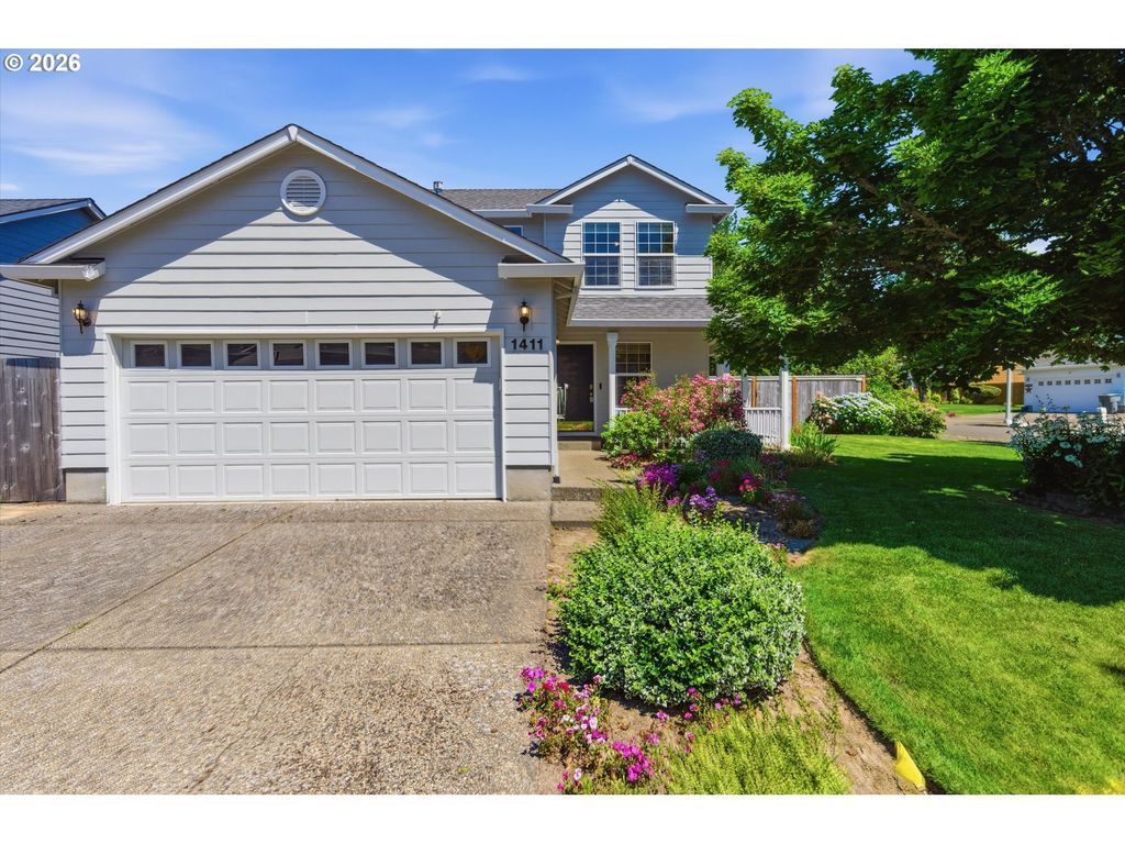 Image 1 of property listing at 1411 Nw CHARDONNAY Dr, Mc Minnville, OR 97128