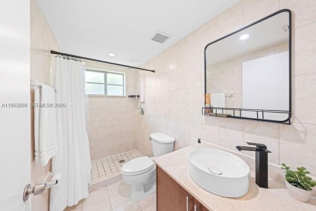 1050 7th St 1050-3, Miami Beach, FL 33139