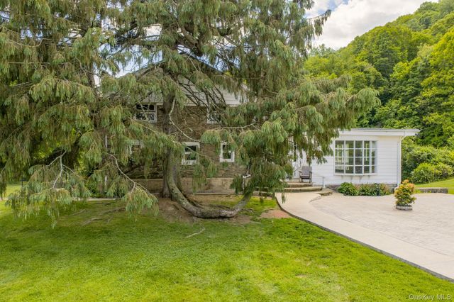140 Station Road, Kingston, NY 12401