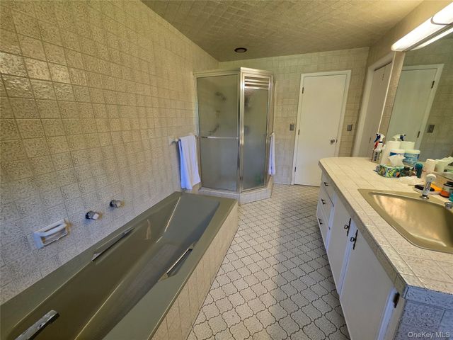 140 Station Road, Kingston, NY 12401