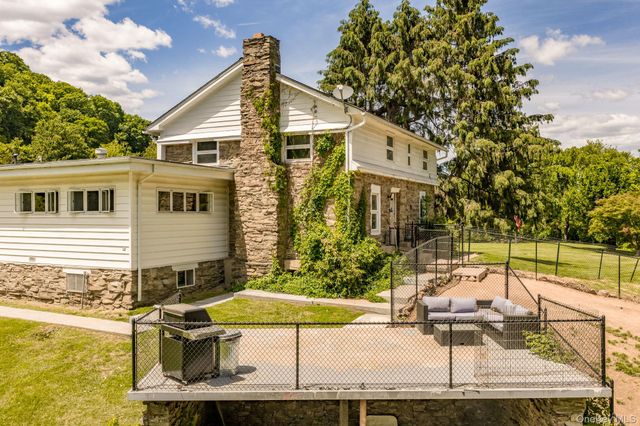 140 Station Road, Kingston, NY 12401