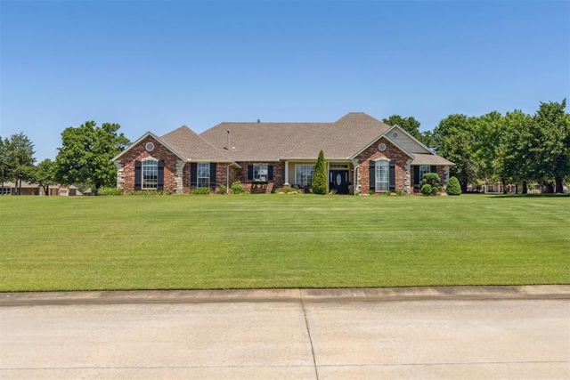 16523 Roserock Circle, Choctaw, OK 73020