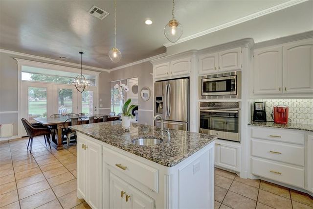 16523 Roserock Circle, Choctaw, OK 73020