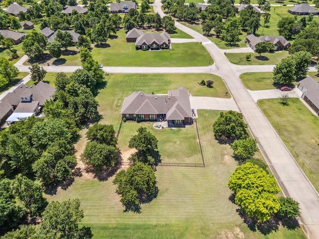 16523 Roserock Circle, Choctaw, OK 73020