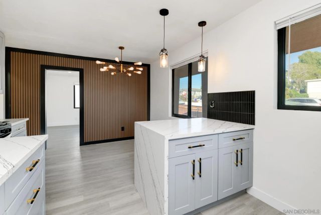 1948 Westinghouse St, San Diego, CA 92111