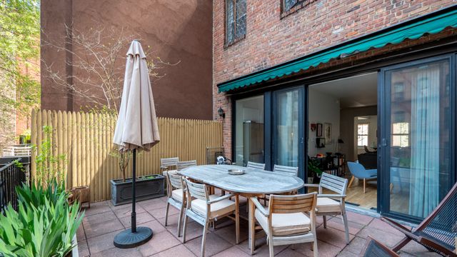 350 E 84TH Street, New York City, NY 10028