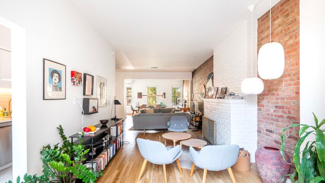 350 E 84TH Street, New York City, NY 10028