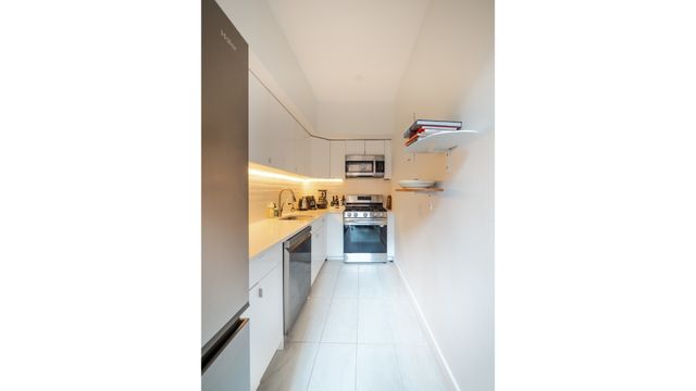 350 E 84TH Street, New York City, NY 10028