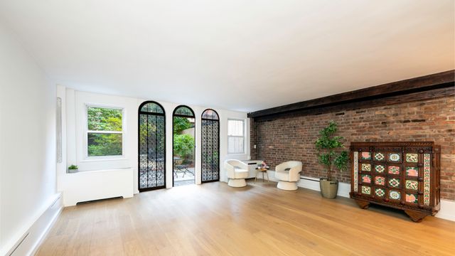 350 E 84TH Street, New York City, NY 10028