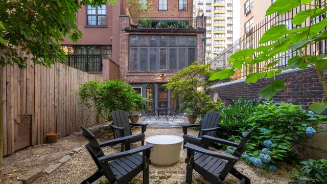 350 E 84TH Street, New York City, NY 10028