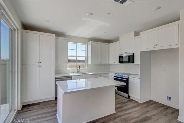 7199 Lisbon Way, Highland, CA 92346