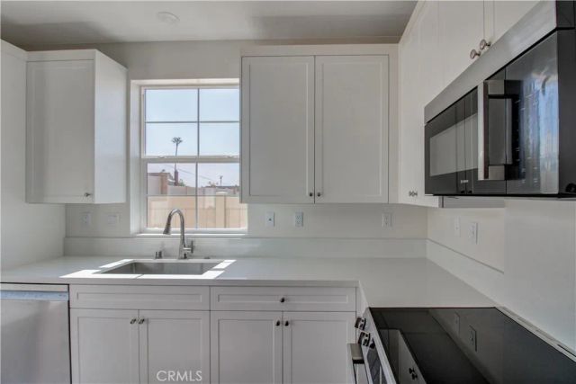 7199 Lisbon Way, Highland, CA 92346