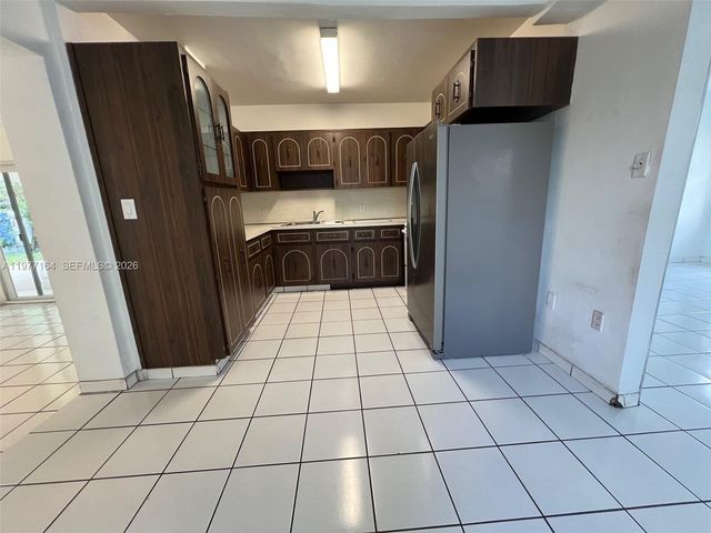 425 SW 64th Ct A, Miami, FL 33144