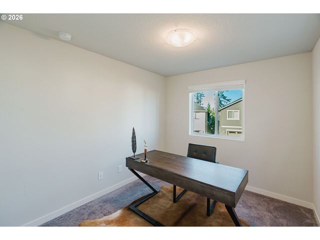 6268 Se HARKNESS Ln, Hillsboro, OR 97123