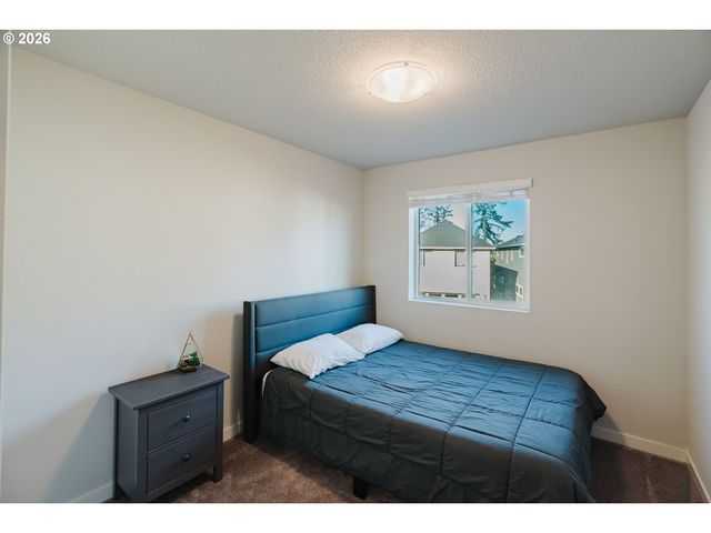 6268 Se HARKNESS Ln, Hillsboro, OR 97123