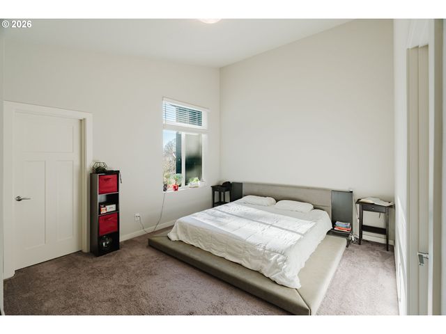 6268 Se HARKNESS Ln, Hillsboro, OR 97123