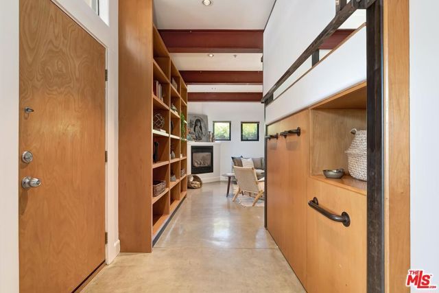 3322 Caroline Avenue, Culver City, CA 90232
