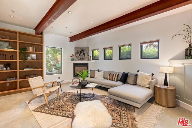 3322 Caroline Avenue, Culver City, CA 90232