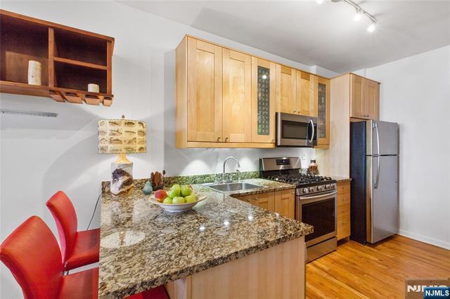 124 Madison Street A, Hoboken, NJ 07030