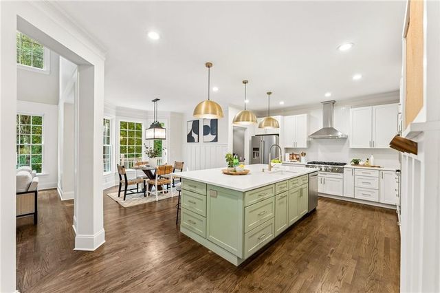 6860 Sterling Drive, Suwanee, GA 30024