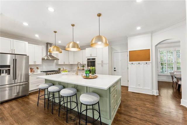 6860 Sterling Drive, Suwanee, GA 30024