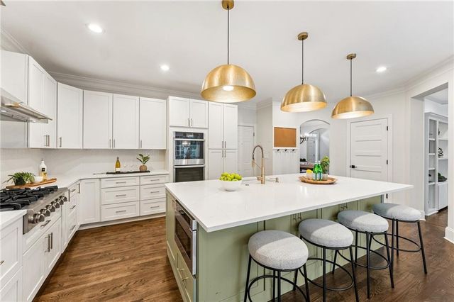 6860 Sterling Drive, Suwanee, GA 30024