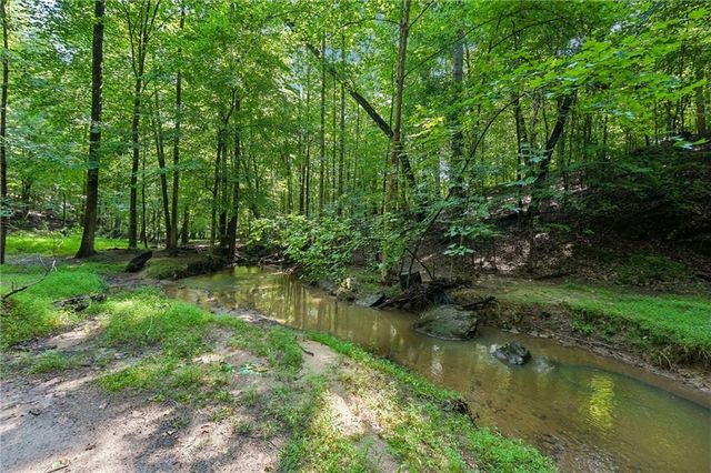6860 Sterling Drive, Suwanee, GA 30024