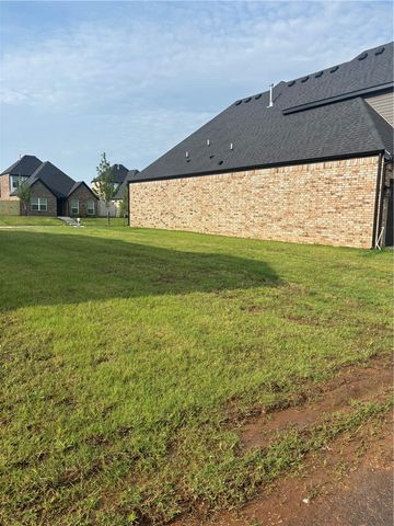 3009 SW Lovely Lane, Bentonville, AR 72713