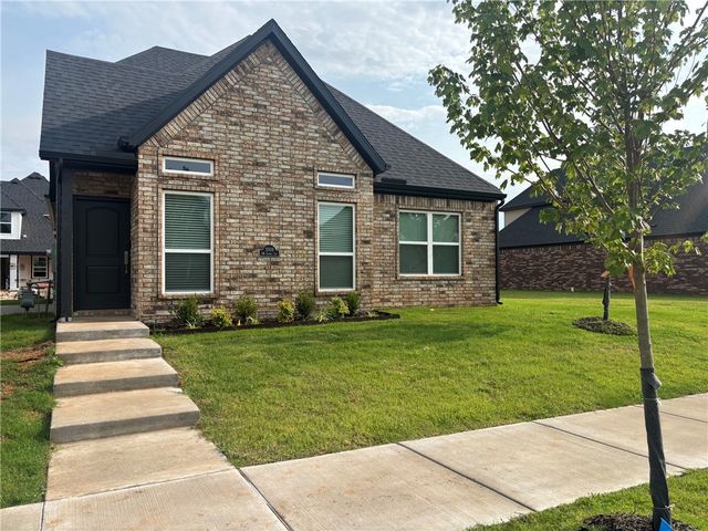 3009 SW Lovely Lane, Bentonville, AR 72713